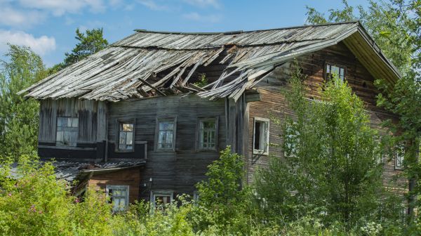 Cottage Demolition in Canton